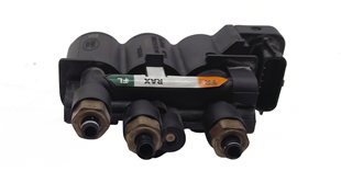 Thumbnail 2: 2017 RANGE ROVER SPORT (L494) AIR SUSPENSION VALVE BLOCK SOLENOID MANIFOLD