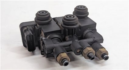 Thumbnail 5: 2017 RANGE ROVER SPORT (L494) AIR SUSPENSION VALVE BLOCK SOLENOID MANIFOLD
