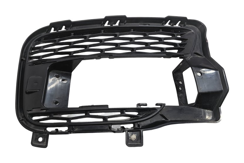Thumbnail 2: 2017 RANGE ROVER SPORT L494 FRONT RIGHT LOWER BUMPER FOG LIGHT BEZEL (Black)