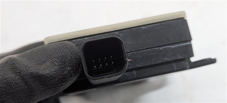 Thumbnail 5: 17-19 ROVER SPORT DISCOVERY L494 L462 REAR LEFT or RIGHT BLIND SPOT RADAR SENSOR