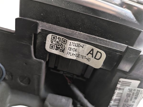 Thumbnail 8: 2014-2022 RANGE ROVER SPORT (L494) DRIVER HEATED STEERING WHEEL w/ SWITCHES