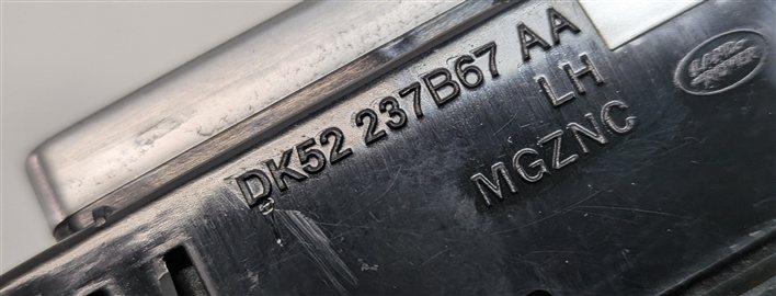 Thumbnail 9: 13-22 ROVER SPORT DISCOVERY L404 L462 L494 FRONT/REAR LEFT DOOR HANDLE w/ SWITCH
