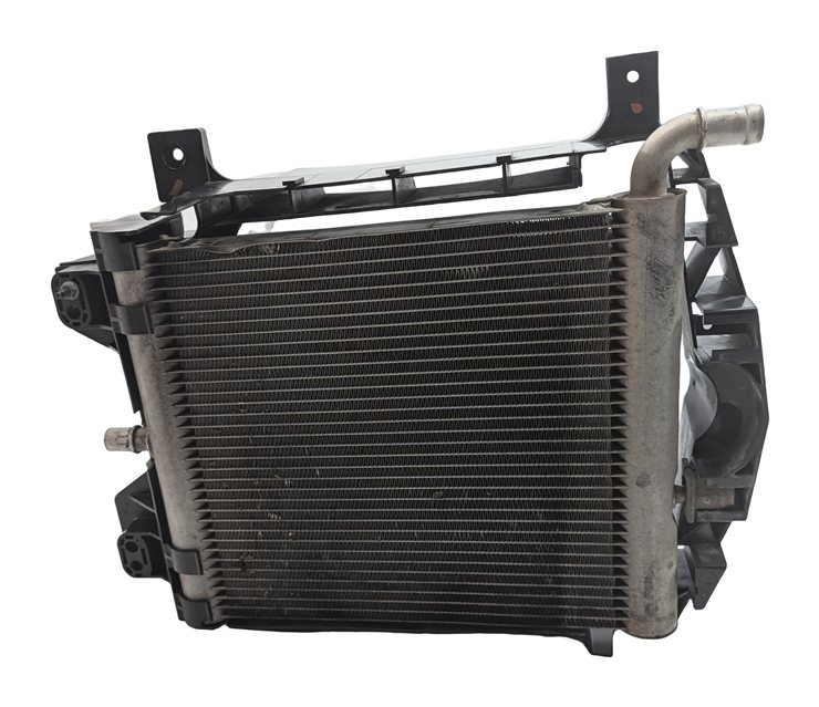 Thumbnail 2: 13-20 ROVER SPORT DISCOVERY (L405 L462 L494) LEFT AUXILIARY RADIATOR & BRACKET