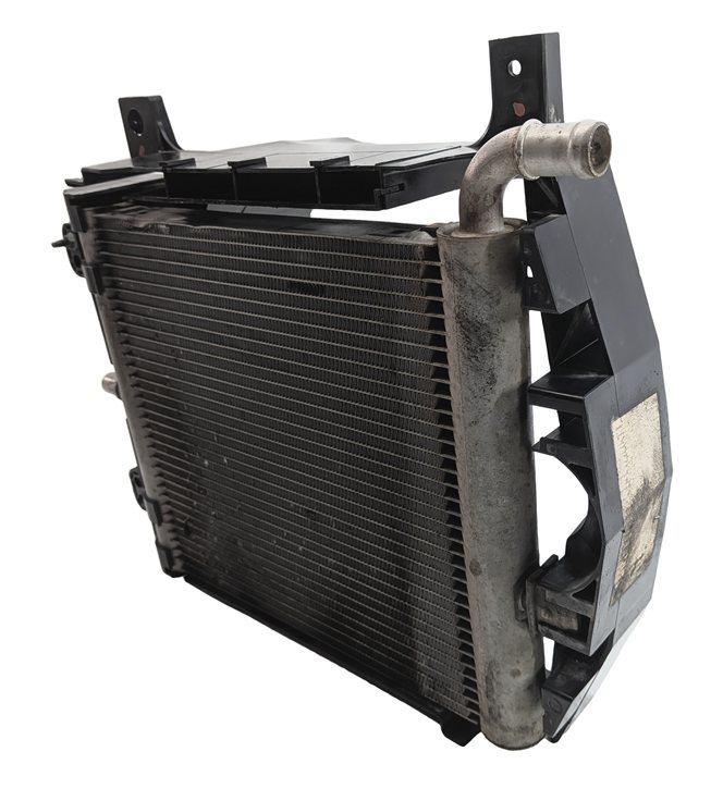 Thumbnail 3: 13-20 ROVER SPORT DISCOVERY (L405 L462 L494) LEFT AUXILIARY RADIATOR & BRACKET