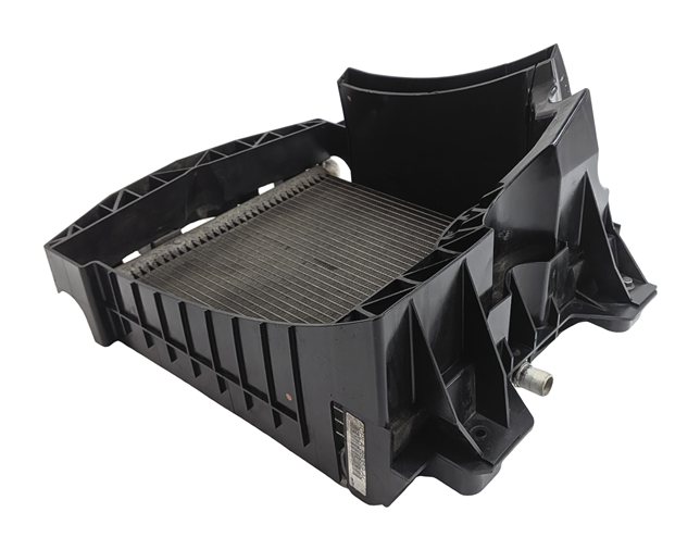 Thumbnail 5: 13-20 ROVER SPORT DISCOVERY (L405 L462 L494) LEFT AUXILIARY RADIATOR & BRACKET