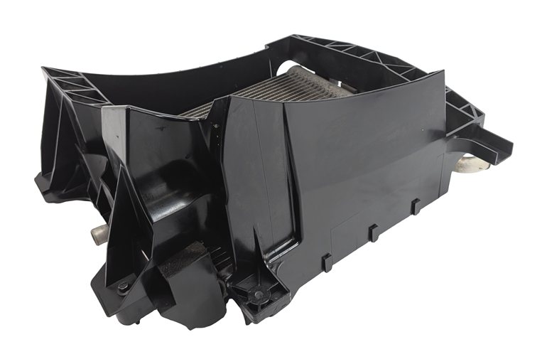 Thumbnail 6: 13-20 ROVER SPORT DISCOVERY (L405 L462 L494) LEFT AUXILIARY RADIATOR & BRACKET