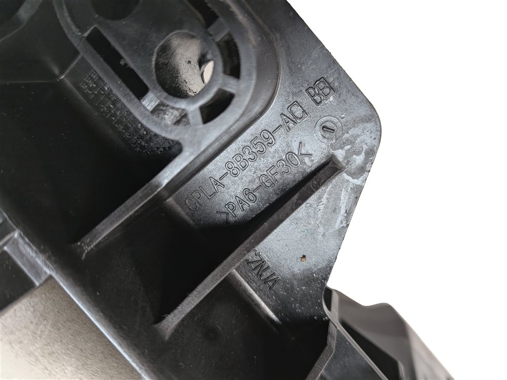 Thumbnail 9: 13-20 ROVER SPORT DISCOVERY (L405 L462 L494) LEFT AUXILIARY RADIATOR & BRACKET