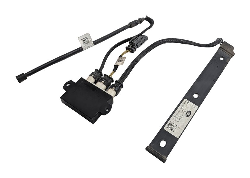 2017 RANGE ROVER SPORT (L494) TRUNK REMOTE OPEN ANTENNA MODULE w/KICK PAD SENSOR