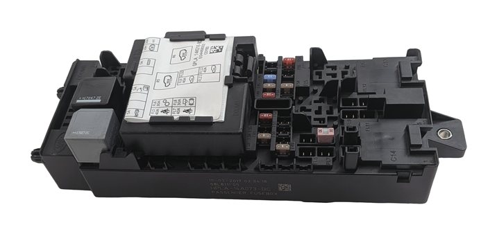 Thumbnail 2: 2017 RANGE ROVER SPORT (L494) 3.0L INTERIOR PASSENGER CABIN FUSE BOX RELAY