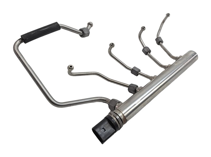 Thumbnail 3: 2014 BMW 428I (F32) 2.0L (N26) ENGINE FUEL RAIL INJECTOR ASSEMBLY w/ LINES