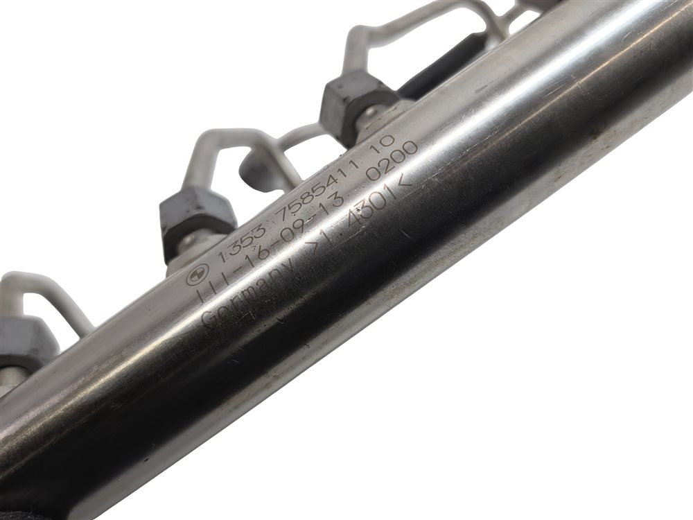 Thumbnail 7: 2014 BMW 428I (F32) 2.0L (N26) ENGINE FUEL RAIL INJECTOR ASSEMBLY w/ LINES