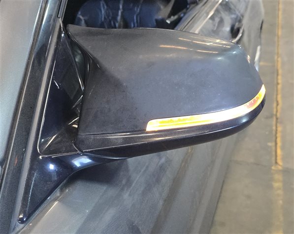 Thumbnail 2: 2014-2020 BMW 428i 430i 435i 440i (F32) LEFT PFOLD AUTODIM DOOR MIRROR (Gray)