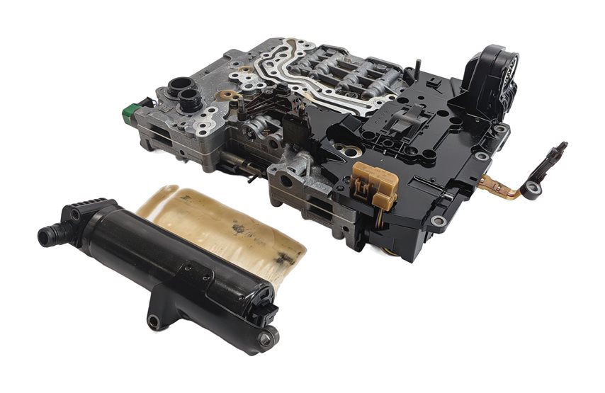 14-16 BMW 2 3 4 5 F22 F30 F32 F10 2.0L RWD 8HP-45 A/T VALVE BODY w/OIL PUMP 