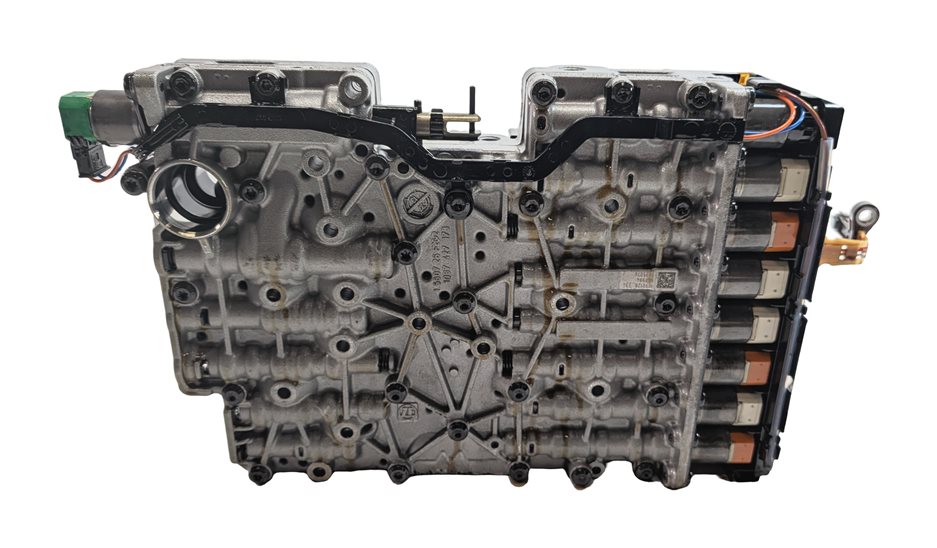 Thumbnail 9: 14-16 BMW 2 3 4 5 F22 F30 F32 F10 2.0L RWD 8HP-45 A/T VALVE BODY w/OIL PUMP 