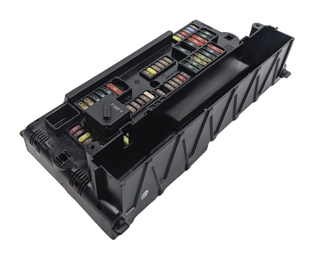 Thumbnail 4: 2012-2017 BMW 5 6 7 (F01 F06 F10) FRONT POWER DISTRIBUTION RELAY FUSE BOX