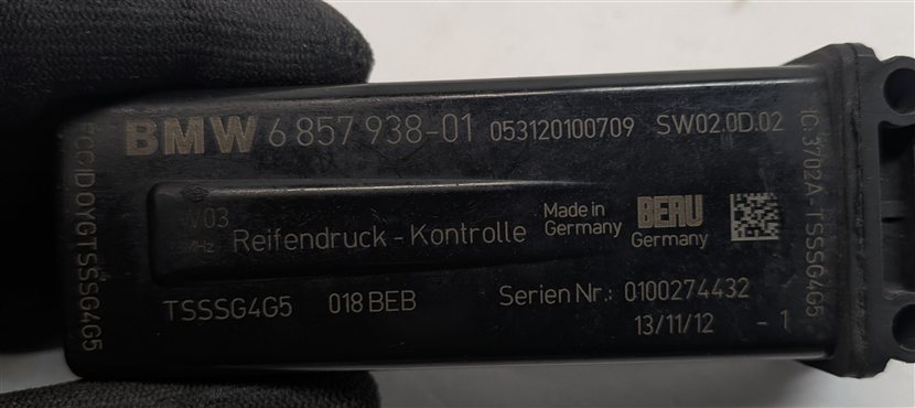 Thumbnail 7: 11-18 BMW 5 7 M5 M6 X3 X4 (F01 F06 F10 F12 F25 F26) TPMS SENSOR ANTENNA MODULE