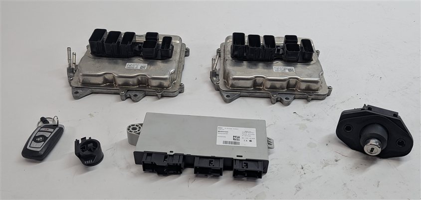 Thumbnail 2: 2013 BMW 750LI F01 4.4L N63 DME CAS4 KEY ECU IMMOBILIZER COMPUTER MODULE SET/5