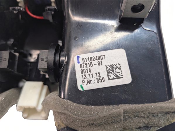 Thumbnail 6: 2013 BMW 750LI (F01) REAR CENTER CONSOLE HEAT AIR AC HVAC VENT (Black)