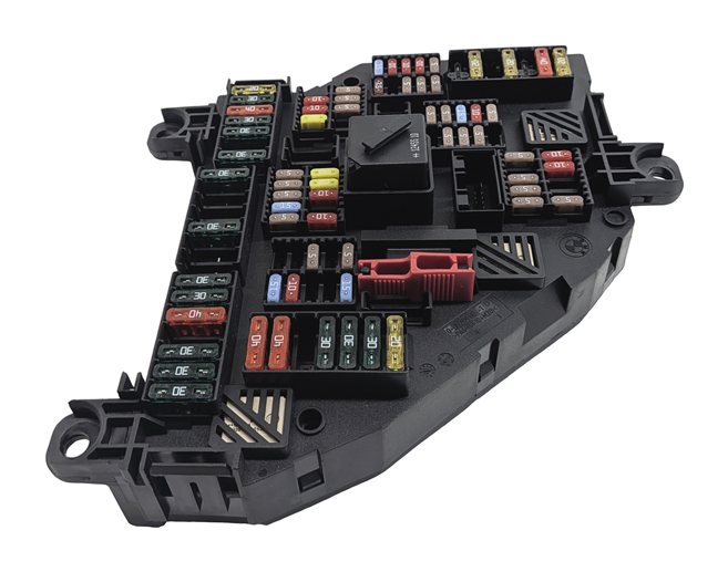 Thumbnail 4: 2013 BMW 750LI (F01) 4.4L REAR BATTERY POWER DISTRIBUTION FUSE BOX JUNCTION
