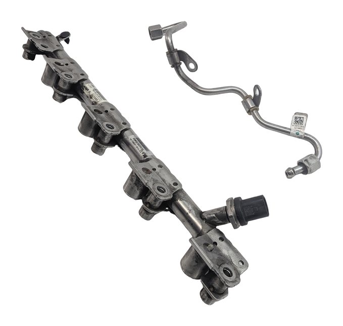2015 RANGE ROVER EVOQUE (L538) 2.0L (204PT) ENGINE FUEL RAIL w/FUEL LINES