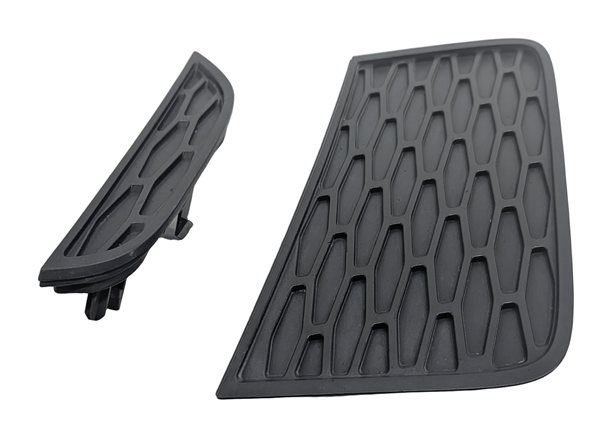 Thumbnail 3: 2015 RANGE ROVER EVOQUE (L538) FRONT RIGHT PASSENGER BUMPER FOG MESH BEZEL