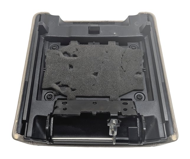 Thumbnail 4: 14-19 RANGE ROVER EVOQUE (L538) CENTER CONSOLE ARMREST LID ALMOND LEATHER