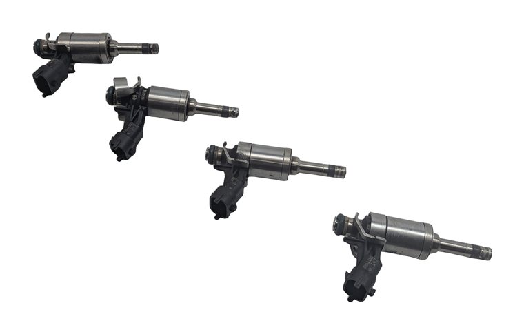 12-17 LR2 DISCOVERY SPORT RANGE ROVER EVOQUE (L538 L550) 2.0L FUEL INJECTOR SET