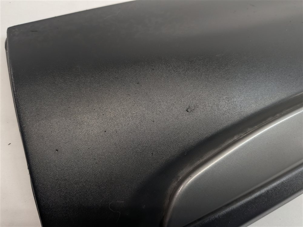 Thumbnail 6: 12-19 RANGE ROVER EVOQUE L538 FRONT RIGHT PASSENGER EXTERIOR LOWER DOOR TRIM