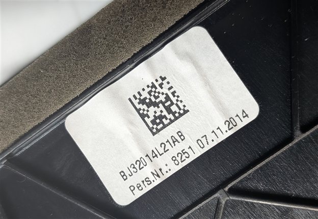 Thumbnail 5: 15 RANGE ROVER EVOQUE (L538) FRONT CENTER DASH HEAT AIR AC VENT (Black)