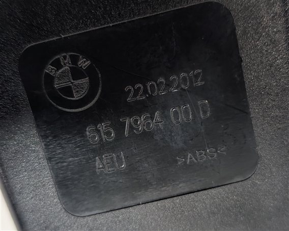 Thumbnail 5: 10-17 BMW 5 7 GT SERIES (F01 F07 F10) FRONT LEFT DRIVER SEATBELT BUCKLE RECEIVER