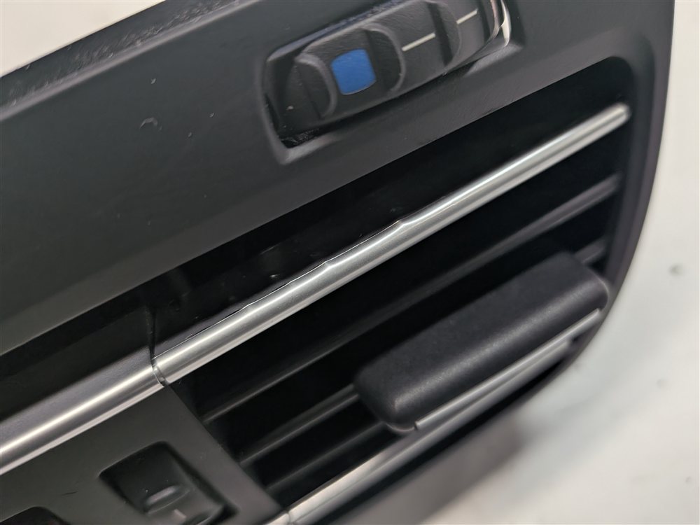 Thumbnail 10: 2012 BMW 750LI (F01) REAR DASH HEAT AIR AC VENT (Black)