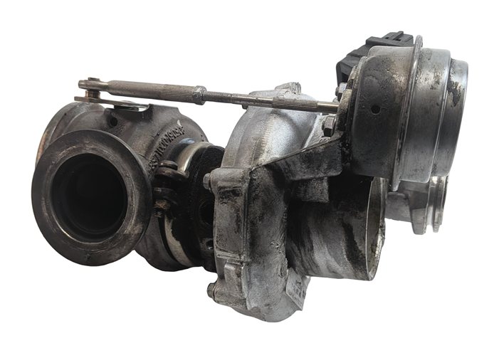 Thumbnail 2: 08-14 BMW 550i 750i X5 X6 (E70 E71 F01 F10) 4.4L N63 ENGINE RIGHT TURBOCHARGER