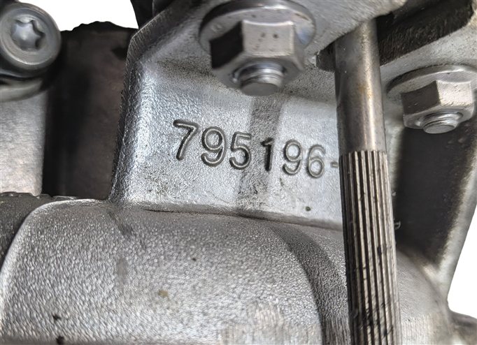 Thumbnail 8: 08-14 BMW 550i 750i X5 X6 (E70 E71 F01 F10) 4.4L N63 ENGINE RIGHT TURBOCHARGER