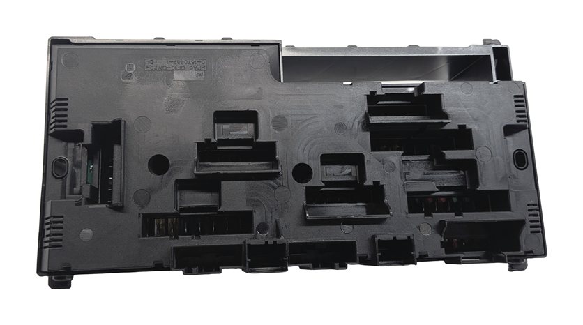 Thumbnail 5: 2012 BMW 5 6 7 SERIES F01 F10 F12 FRONT POWER DISTRIBUTION FUSE RELAY MODULE