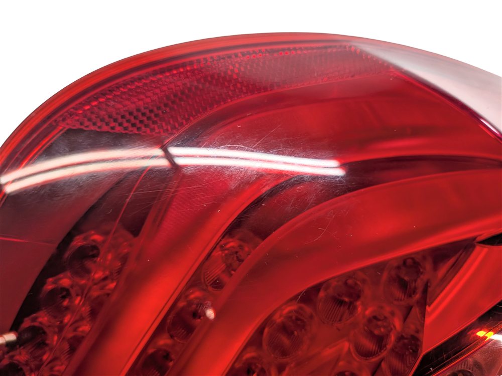 Thumbnail 7: 2009-2012 BMW 7 SERIES (F01) LEFT DRIVER REAR OUTER TAILLIGHT BRAKE LIGHT LAMP
