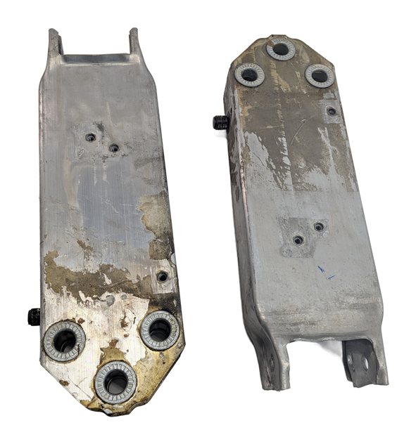 Thumbnail 3: 2016-2019 BMW 640i 650i M6 F06 F12 F13 FRONT BUMPER REINFORCEMENT BRACKET SET/2