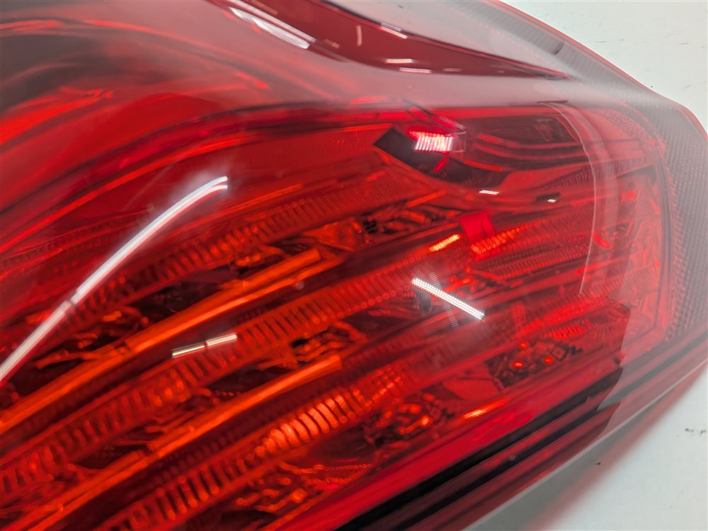 Thumbnail 7: 12-19 BMW 640i 650i M6 F06 F12 F13 LEFT DRIVER OUTER TAILLIGHT BRAKE LIGHT LAMP