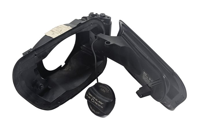 Thumbnail 2: 12-18 BMW 640i 650i M6 F12 F06 COUPE CONVERTIBLE REAR FUEL TANK DOOR LID (Black)