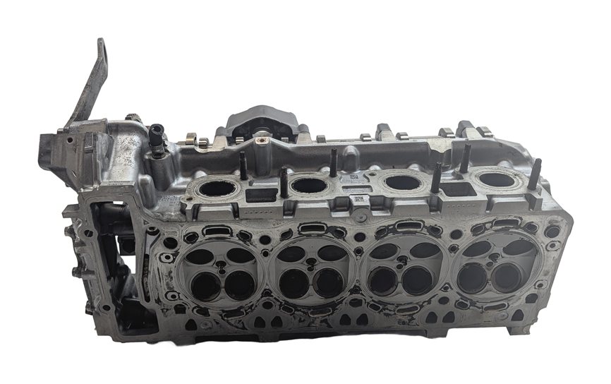 Thumbnail 2: 13-19 BMW 550i 650i 750i X5 X6 4.4L N63B TWIN TURBO ENGINE RIGHT CYLINDER HEAD
