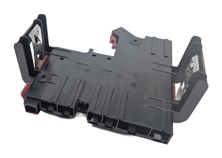 Thumbnail 4: 2016 BMW 650I CONVERTIBLE F12 4.4L POSITIVE BATTERY TERMINAL JUNCTION BOX