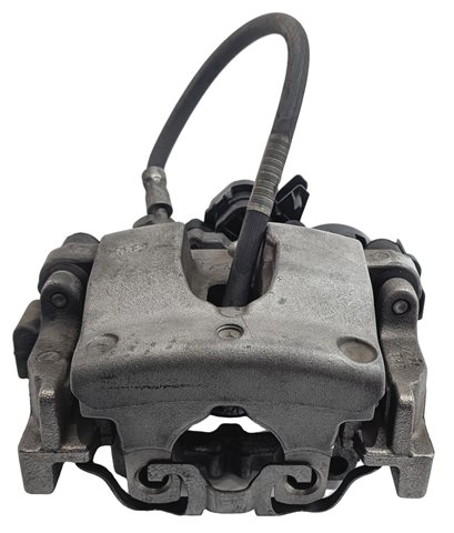 Thumbnail 4: 2017-2021 MERCEDES C300 (W205) REAR RIGHT BRAKE CALIPER