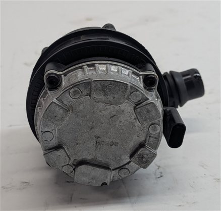 Thumbnail 5: 2017-2018 MERCEDES C300 (W205) AUXILIARY ELECTRIC WATER PUMP