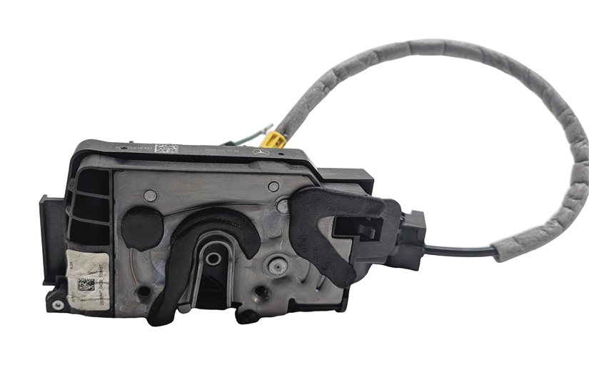Thumbnail 3: 15-21 MERCEDES C E GLC GLE GLS CLASS (W205 W213 X253 V167) REAR RIGHT DOOR LATCH