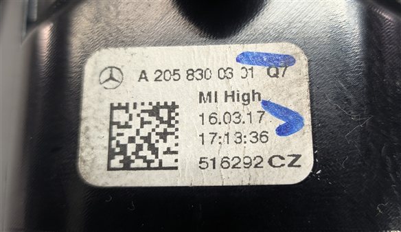 Thumbnail 6: 2017 MERCEDES C300 (W205) FRONT DASH HEAT AIR AC VENT SET/3 (Silver)