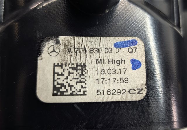 Thumbnail 7: 2017 MERCEDES C300 (W205) FRONT DASH HEAT AIR AC VENT SET/3 (Silver)