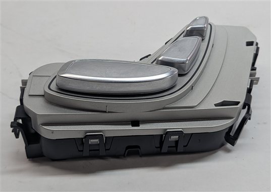 Thumbnail 2: 2017 MERCEDES C300 (W205) FRONT RIGHT PASSENGER POWER SEAT SWITCH w/ MEMORY