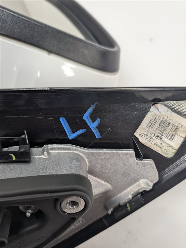 Thumbnail 12: 17-21 MERCEDES C300 C350 C400 C450 (W205) LEFT BLIND SPOT DOOR MIRROR (White)