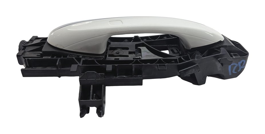 Thumbnail 2: 15-17 MERCEDES C S CLASS (W205 W222) RIGHT REAR KEYLESS GO DOOR HANDLE (White)
