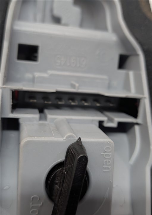 Thumbnail 5: 15-17 MERCEDES C-CLASS (W205) REAR LEFT INCANDESCENT TAILLIGHT BRAKE LIGHT LAMP