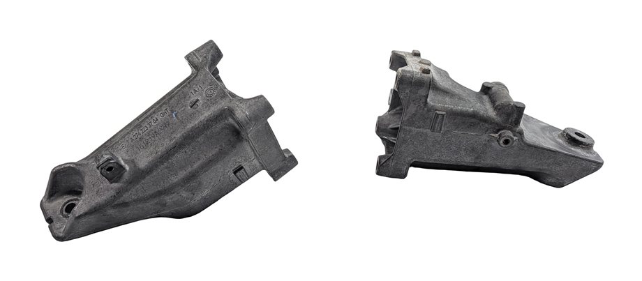 Thumbnail 3: 2017 MERCEDES C300 (W205) 2.0L (274.920) ENGINE LEFT & RIGHT MOTOR MOUNT SET/2